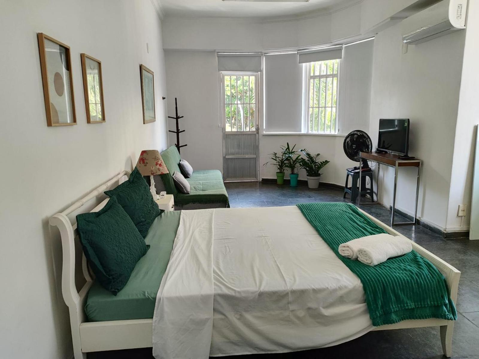 Santos Dumont Ape Apartment